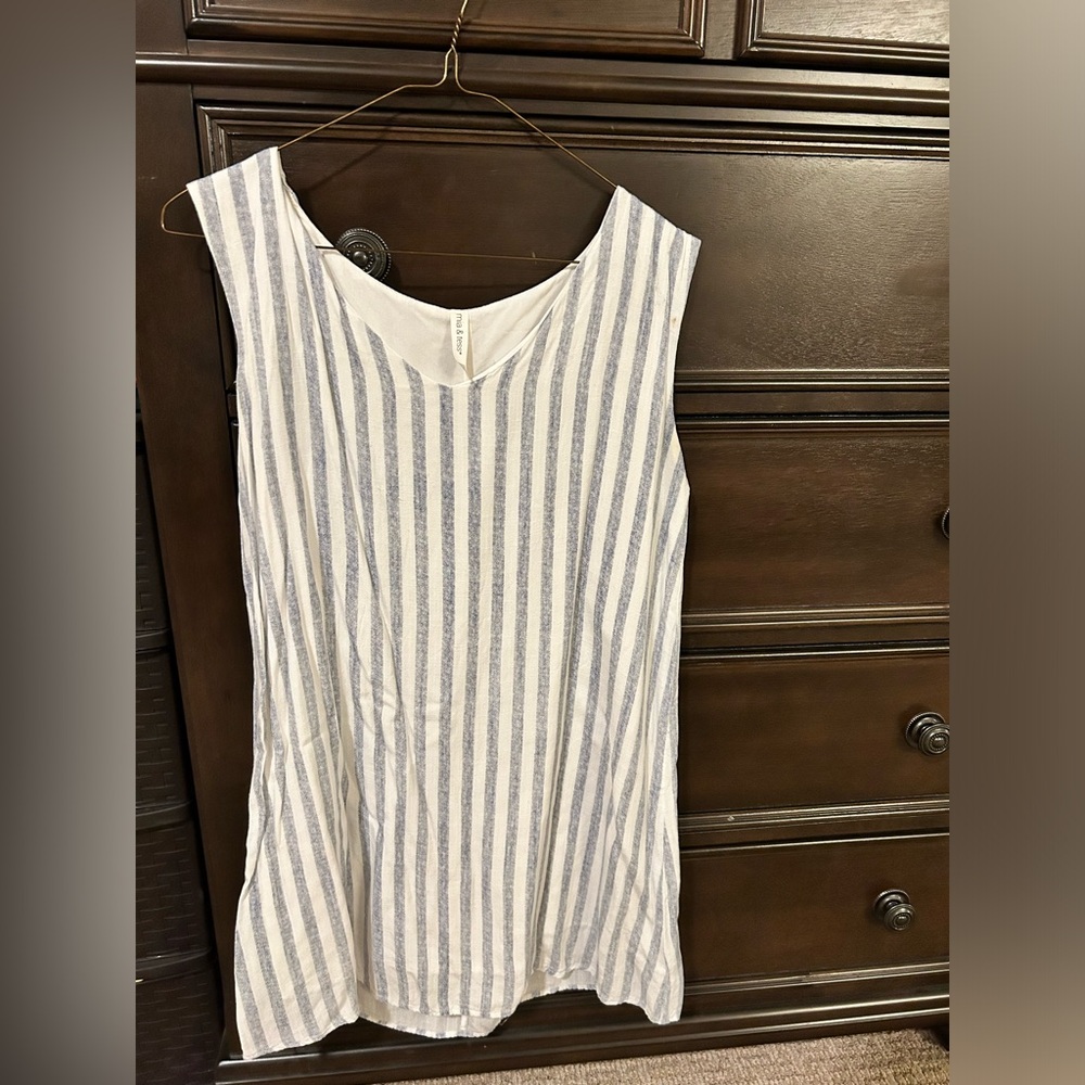 Mia & Tees blue & white stripe dress size small